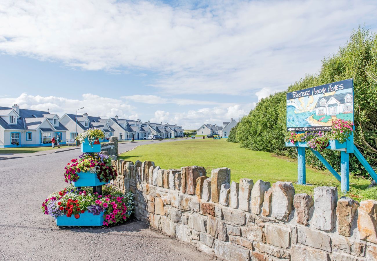 Ferienhaus in Bundoran - Portbeg 4 bedrooms Semi Detached