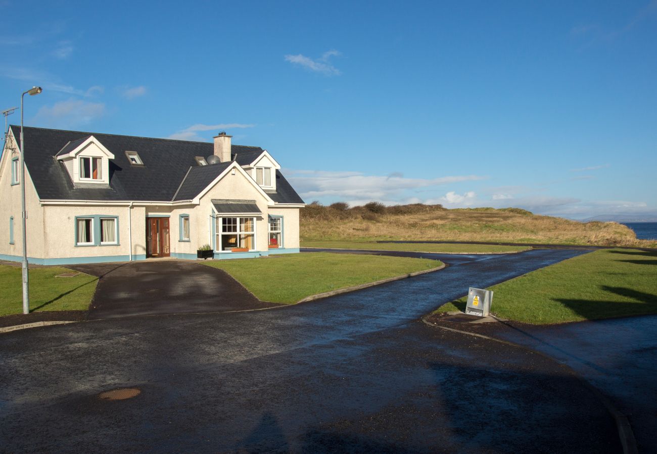 Ferienhaus in Bundoran - Portbeg 4 bedrooms Detached