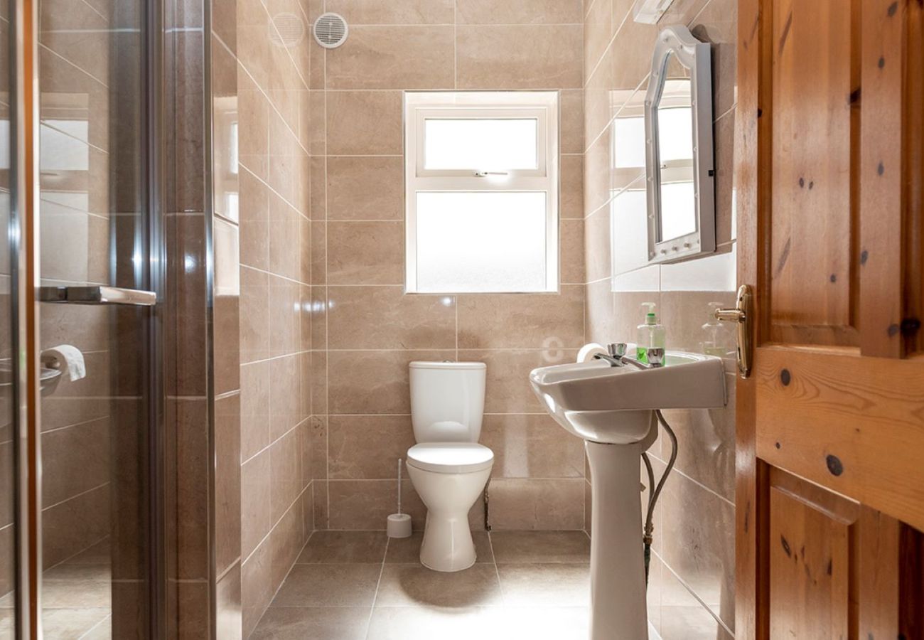 Bungalow in Bundoran - Bunholvil 2bed. x1 night