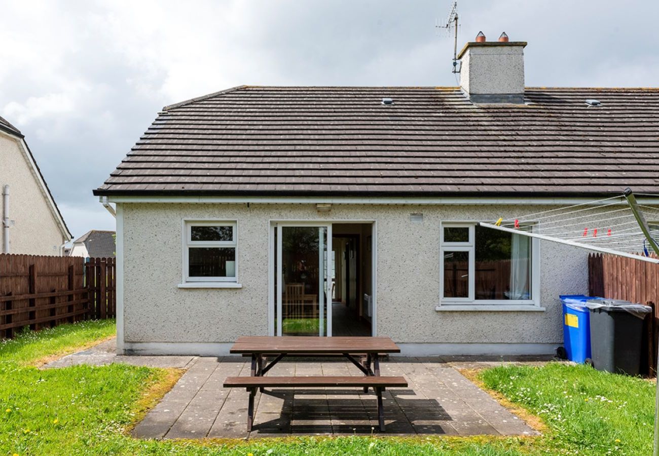 Bungalow in Bundoran - Bunholvil 2bed. x1 night