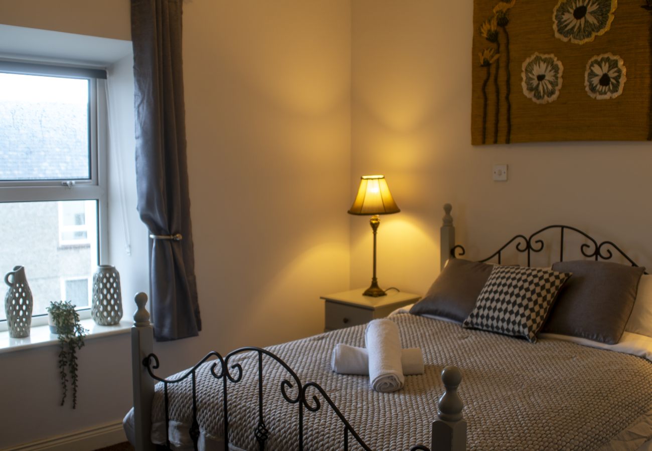 Alquiler por habitaciones en Kinlough - The CourtHouse Double Bedroom 