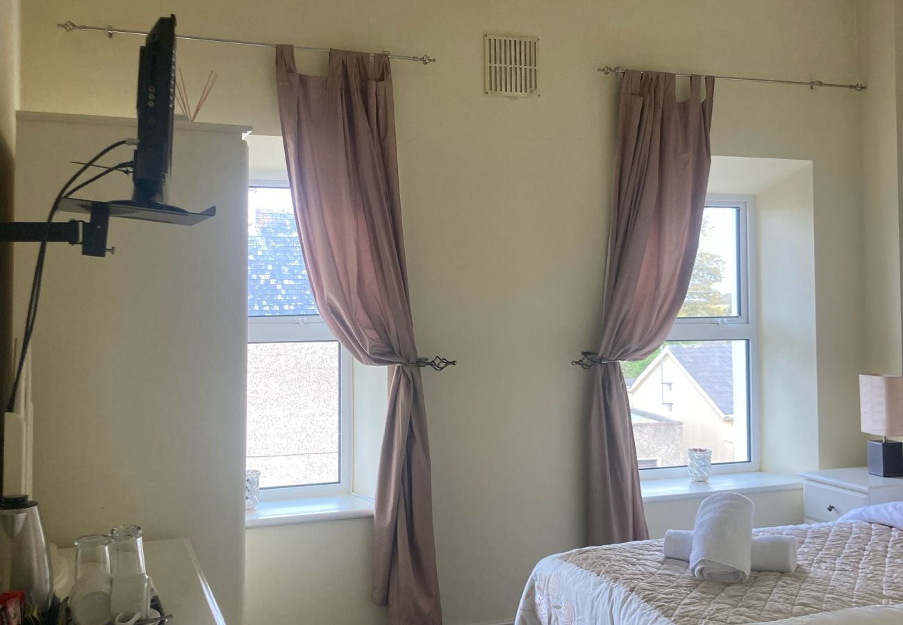 Rent by room in Kinlough - The Courthouse Single Bedroom 