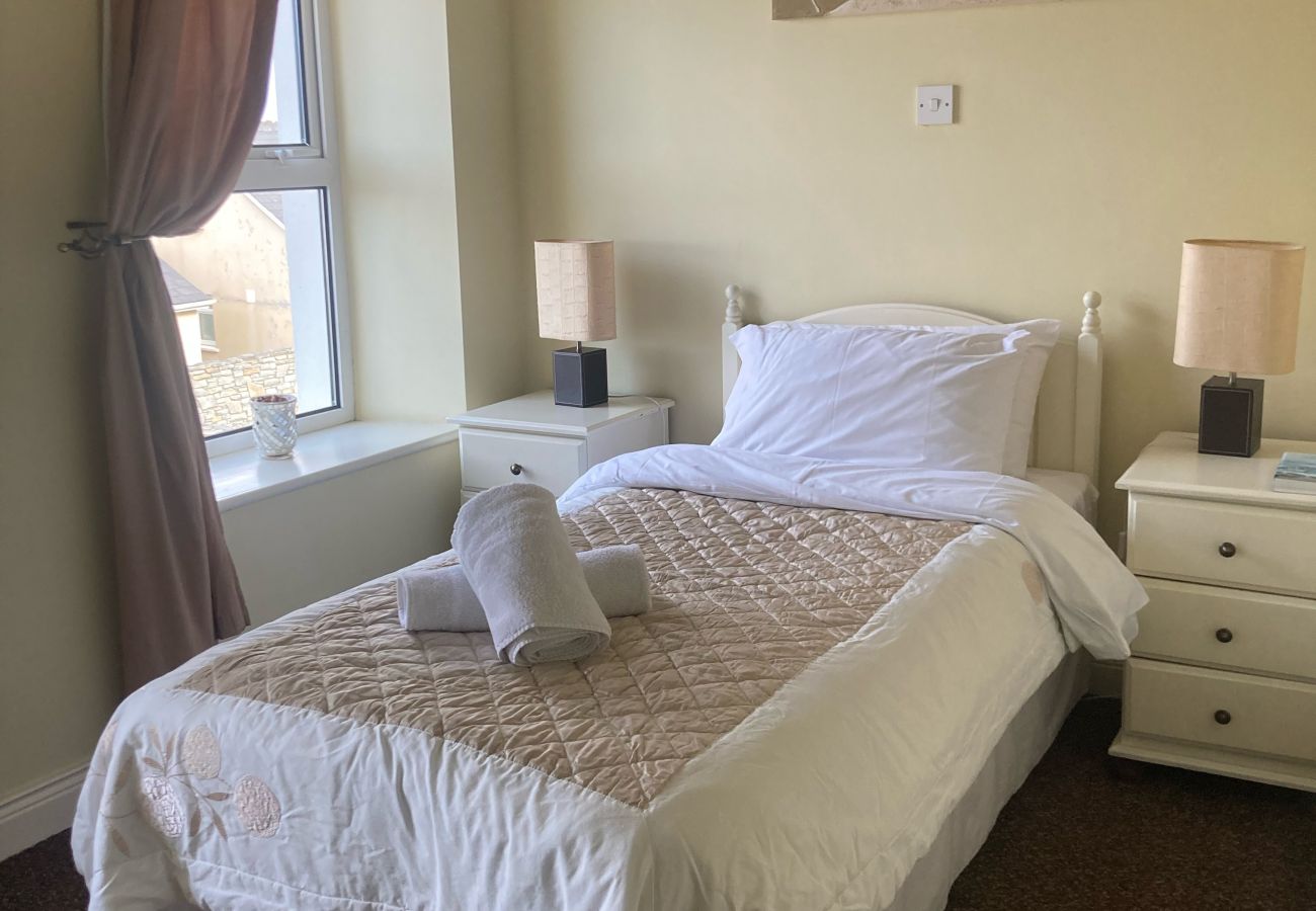 Rent by room in Kinlough - The Courthouse Single Bedroom 