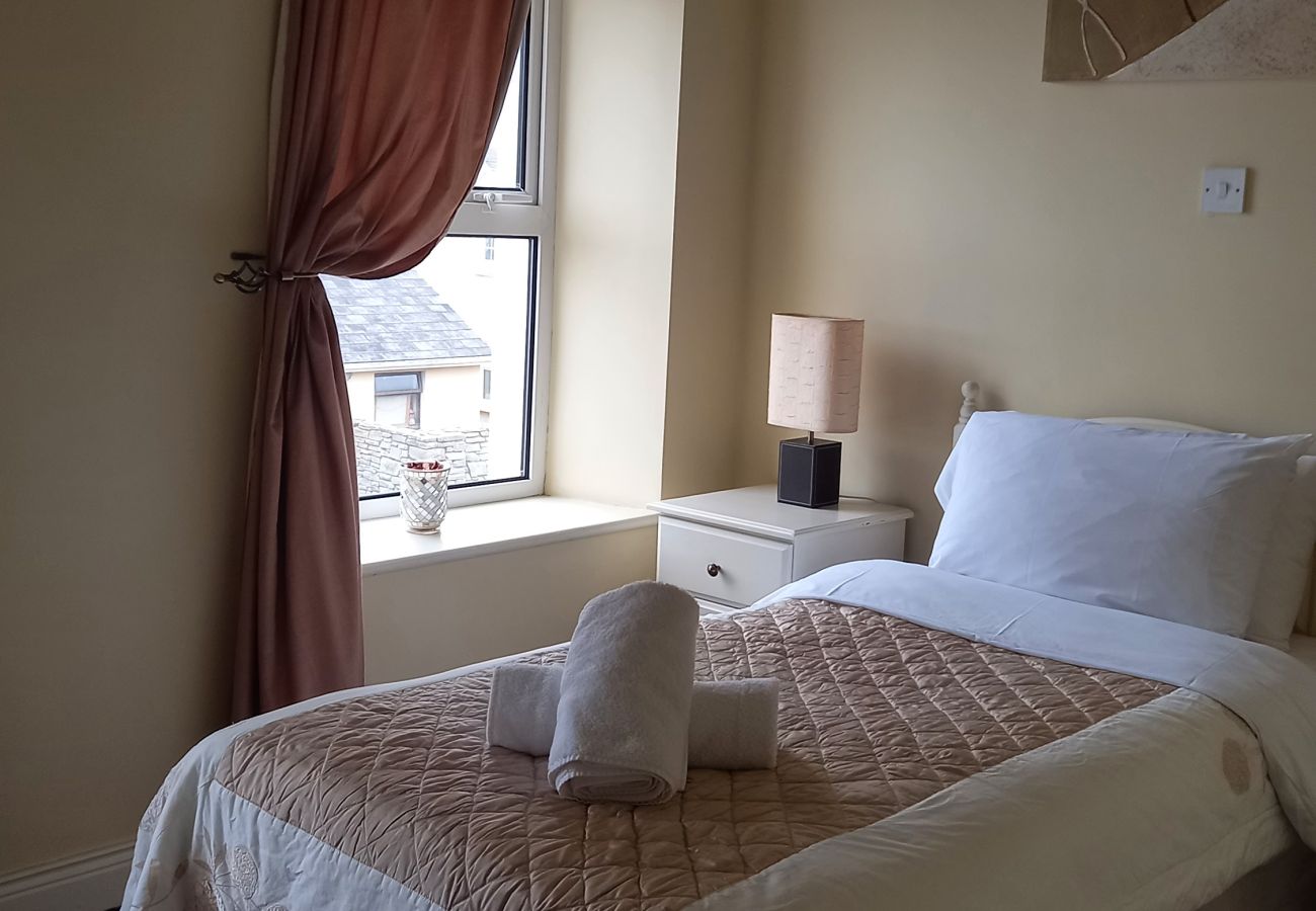 Rent by room in Kinlough - The Courthouse Single Bedroom 