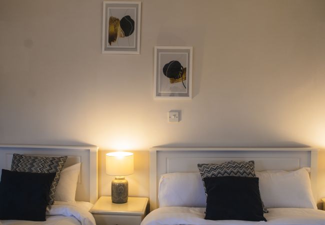 Rent by room in Kinlough - The CourtHouse triple Bedroom Rent by room in Kinlough - The CourtHouse triple Bedroom